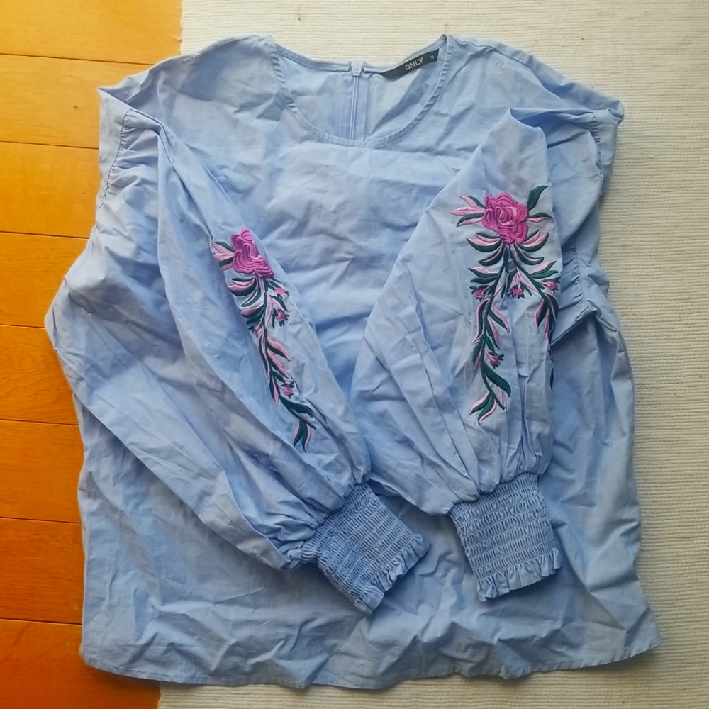 Light Blue Embroidered Long Sleeves with Ruffles